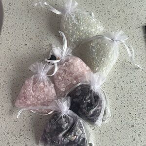 6 bags (100 grams each) crystal chips